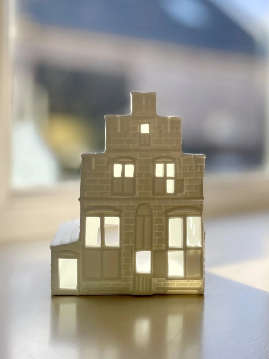 Waxinelichthouder - Vermeer - 14 Cm - Het Straatje Van Vermeer - Johannes Vermeerstraat - Hollandse Cadeautjes - Moederdag Cadeau Voor Mama - Moederdag Cadeau 5 Waxinelichthouder - Vermeer - 14 Cm - Het Straatje Van Vermeer - Johannes Vermeerstraat - Hollandse Cadeautjes - Moederdag Cadeau Voor Mama - Moederdag Cadeau - Afbeelding 5