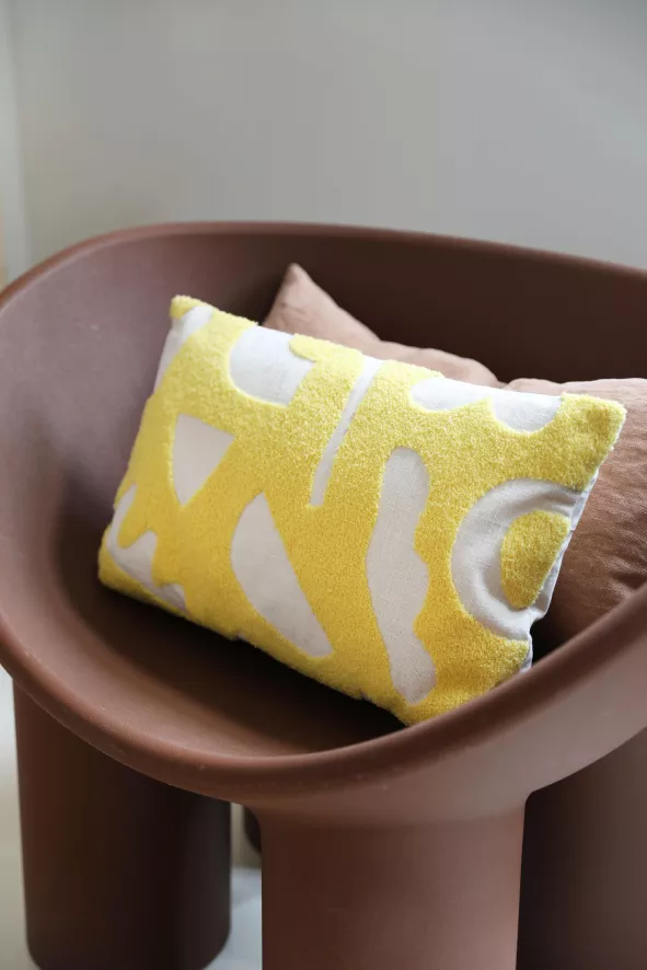 & Klevering &klevering Sketch Kussen 30x50 Geel 2 & Klevering &klevering Sketch Kussen 30x50 Geel - Afbeelding 2