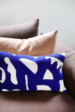 & Klevering &klevering Sketch Kussen 30x50 Blauw -klevering Winkel x886x886 klevering sketch kussen 30x5010.jpg.pagespeed.ic .LT ar coww 1